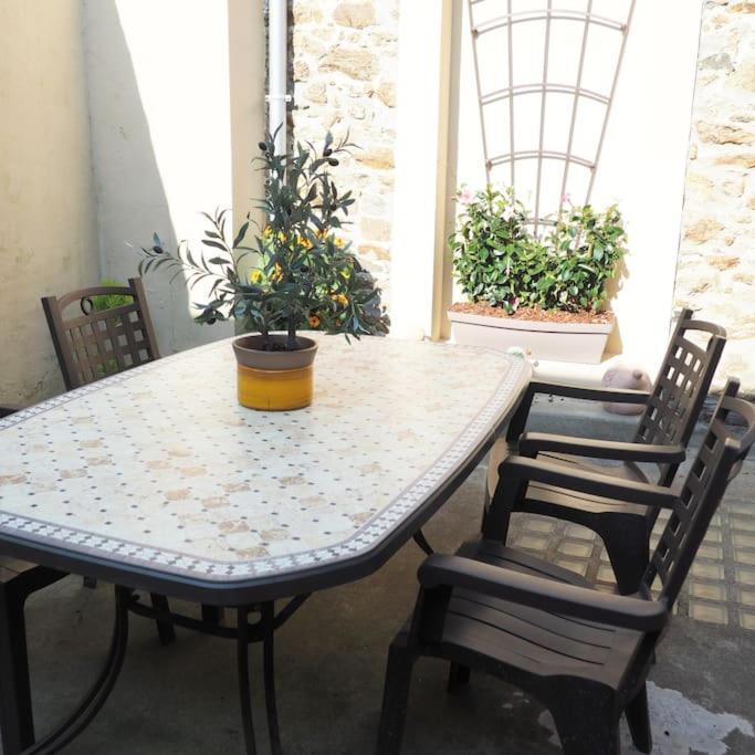 Appartement Duplex Et Terrasse A St Servan-St Malo Saint-Malo Exterior foto